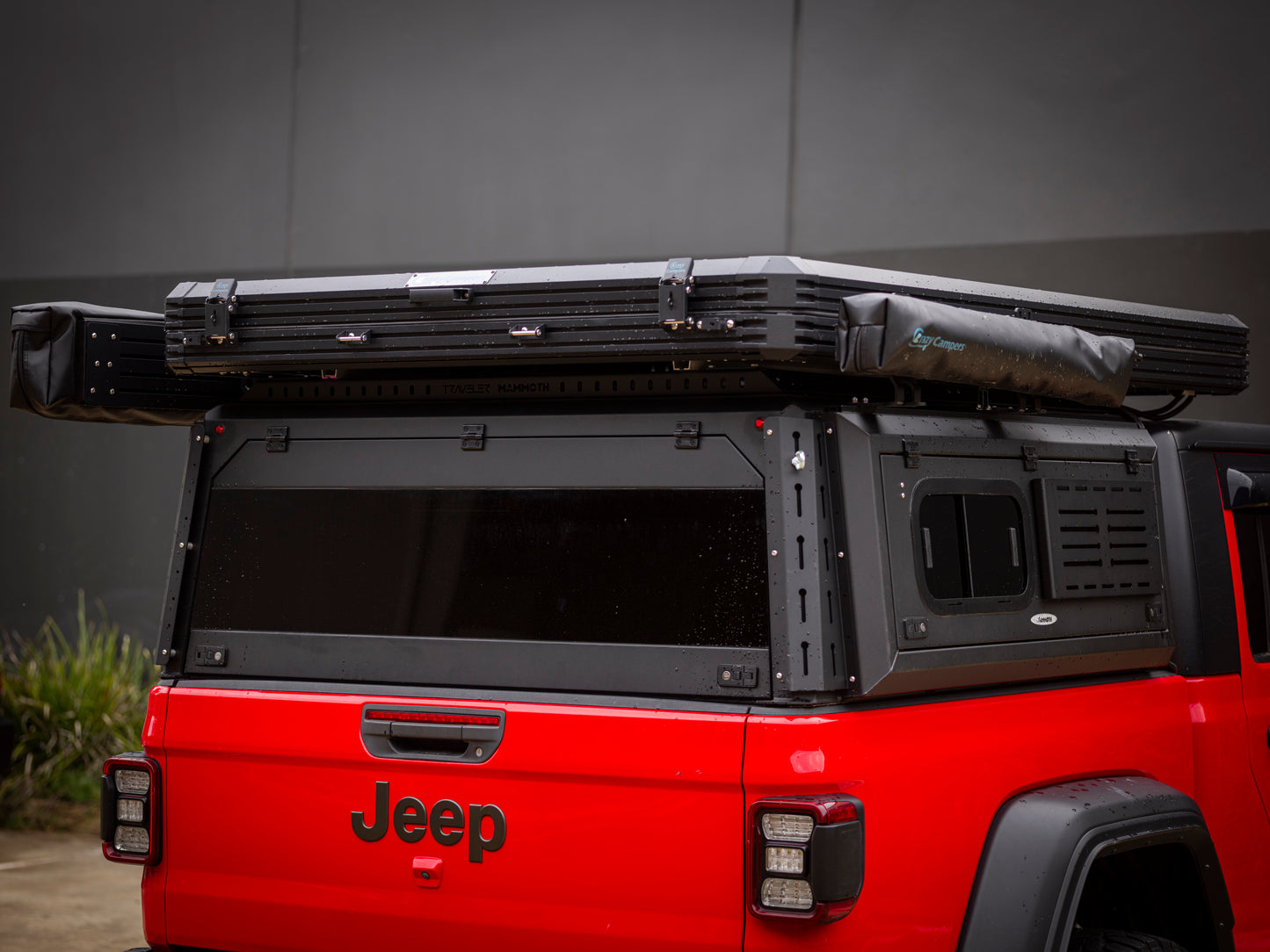 Overland X 1490 Rooftop Tent