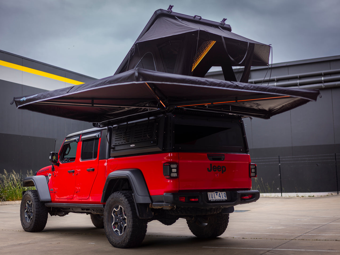 270° Free Standing Awning