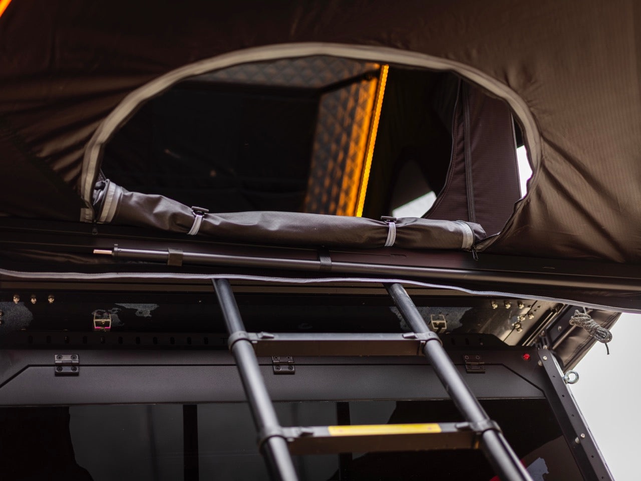 Black Friday DEAL! Overland X 1360 + 270 Awning + Shower tent