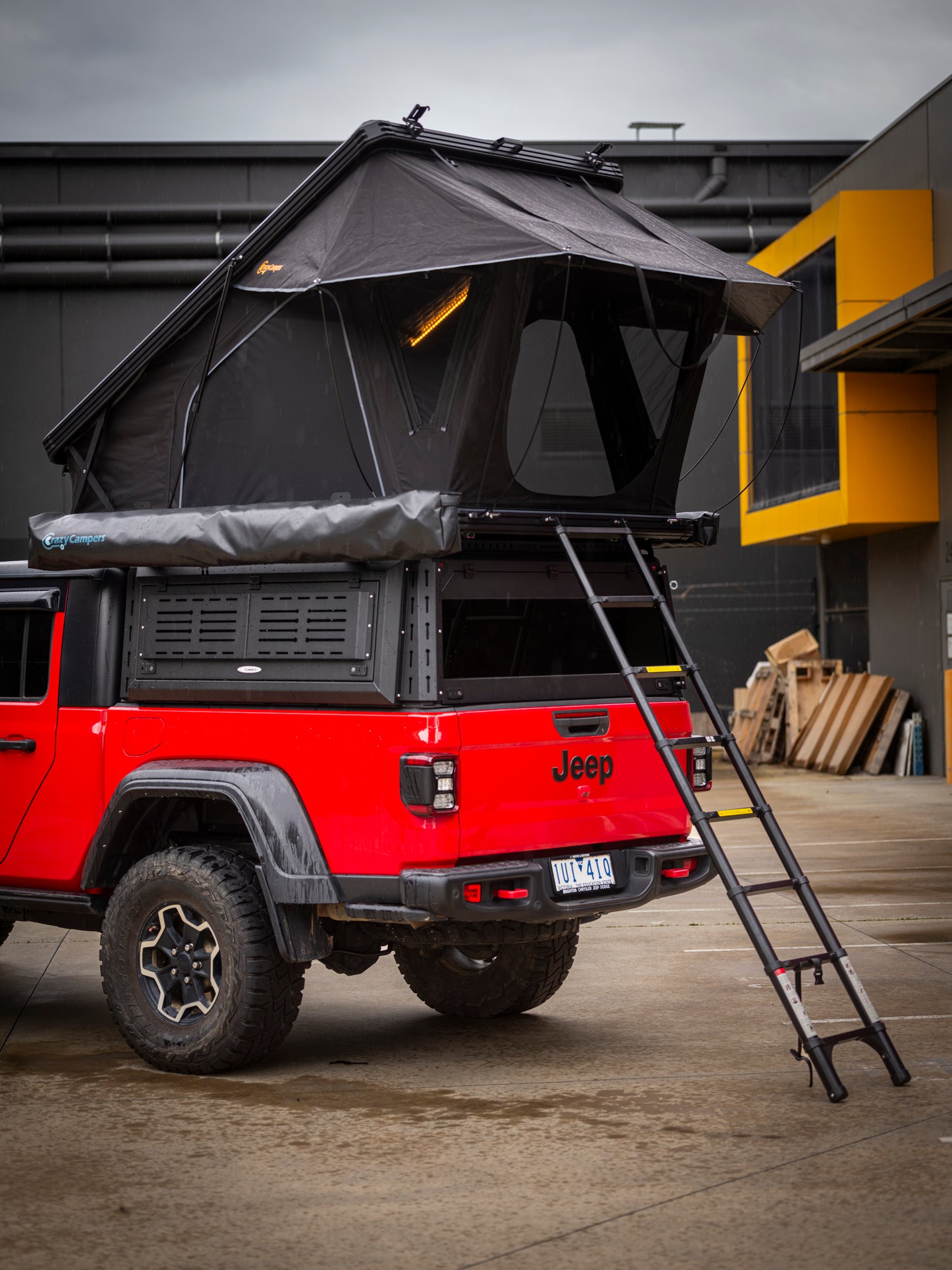 Black Friday DEAL! Overland X 1490 + 270 Awning + Shower tent