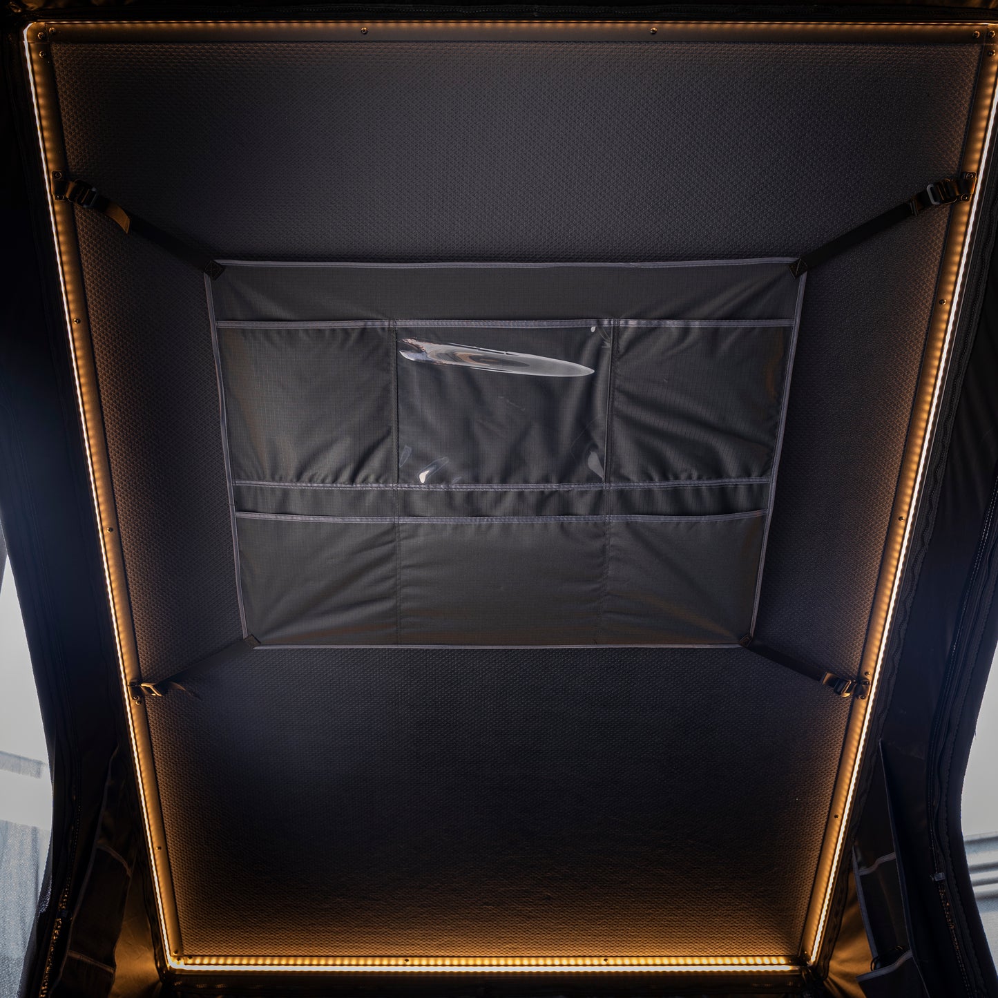 Overland X 1490 Rooftop Tent