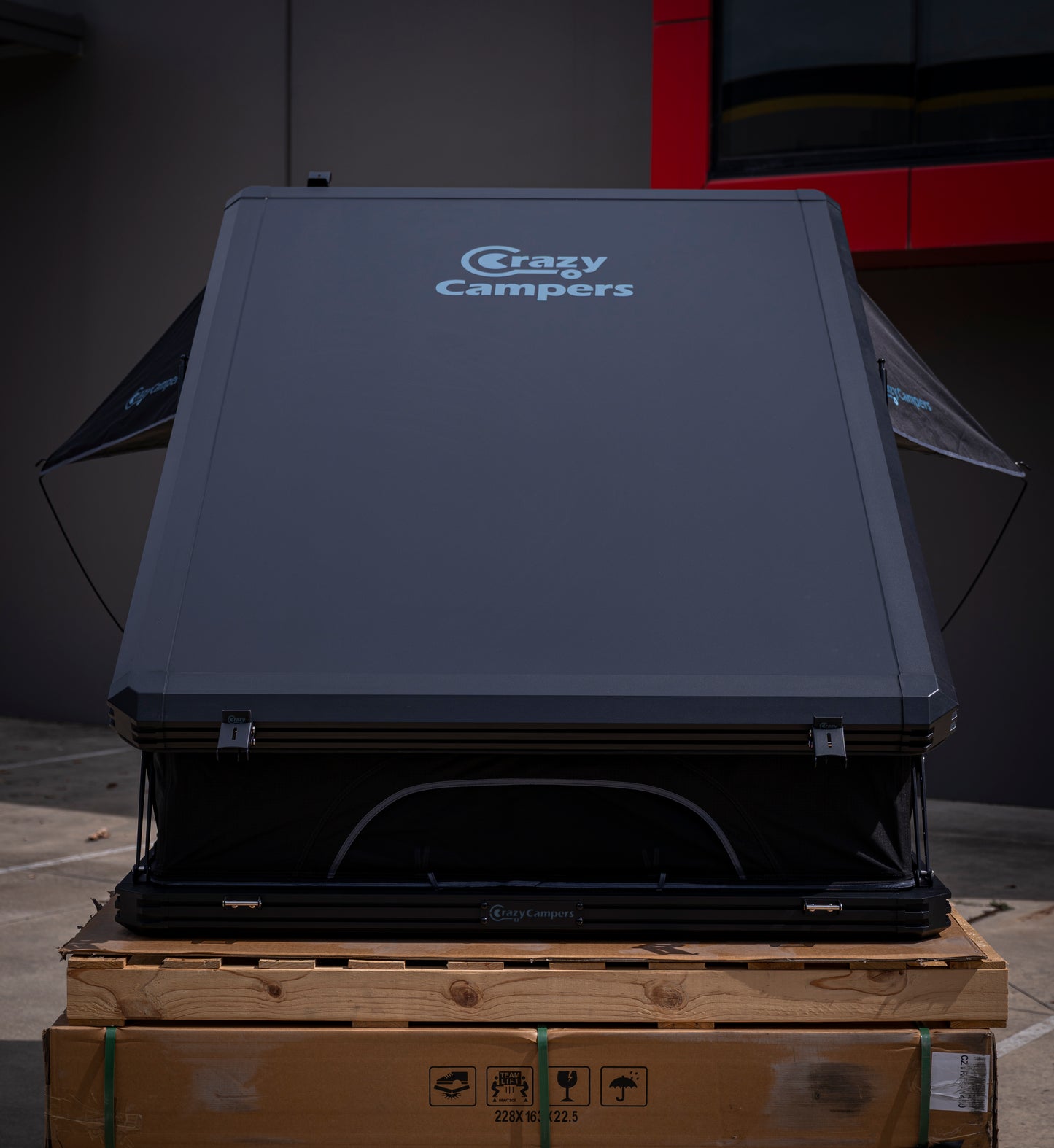 Overland X 1380 Rooftop Tent