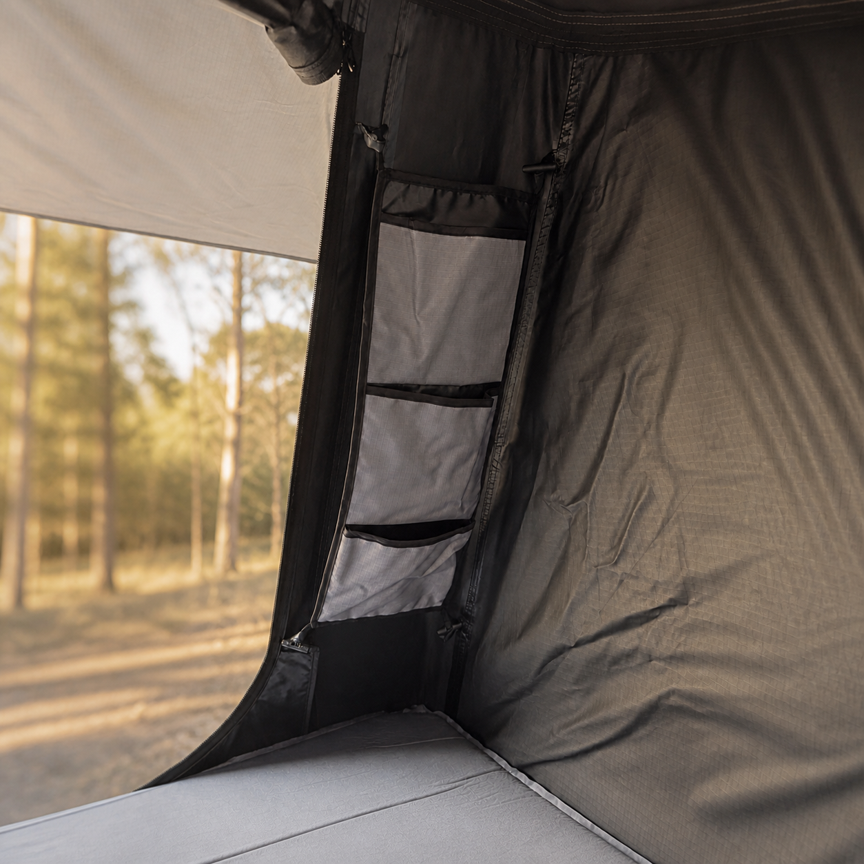 Chapter 1280 Side-Opening Rooftop Tent